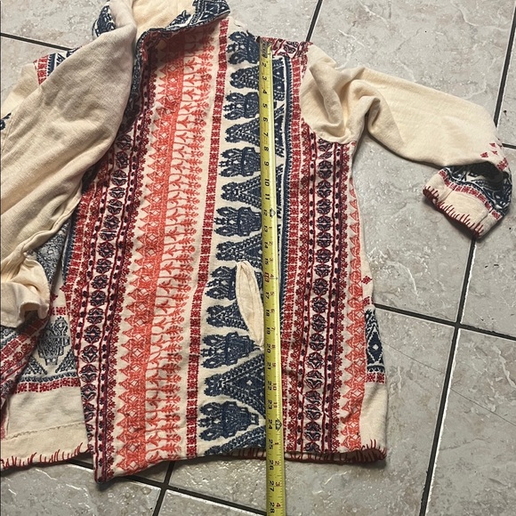 Sundance Cream Open-Front Cardigan Jacket with Red & Blue Pattern - Picture 9 of 13